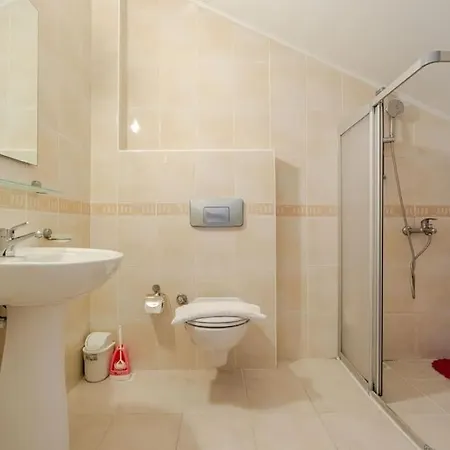 Апартаменты Staywish Stunning